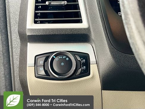 Used 2014 Ford Explorer XLT FWD image 20