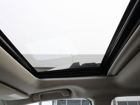 Certified 2022 Subaru Outback Touring XT image 42