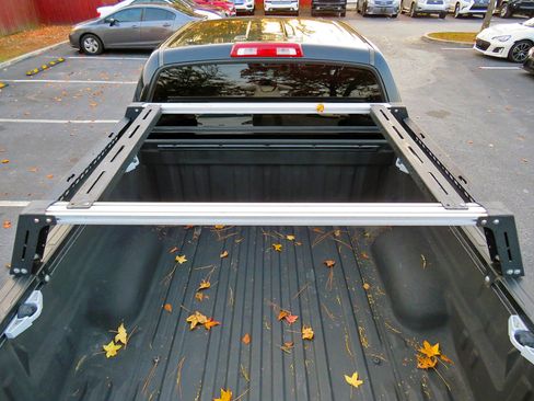 Used 2018 Toyota Tundra SR5 image 17