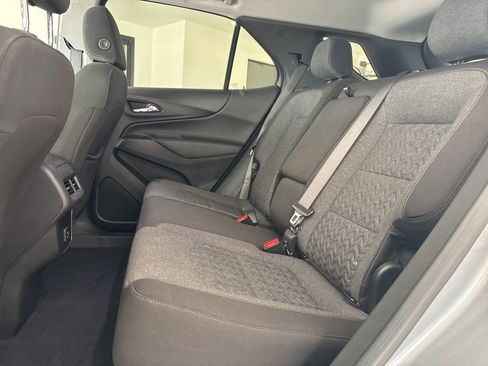 Used 2024 Chevrolet Equinox LT AWD/4WD image 16