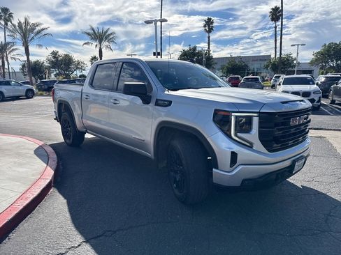 Used 2022 GMC Sierra 1500 Elevation image 30