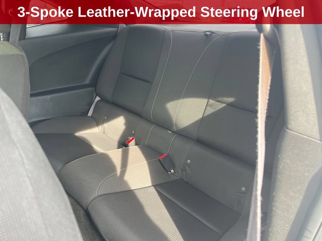 Used 2015 Chevrolet Camaro LT RWD image 26