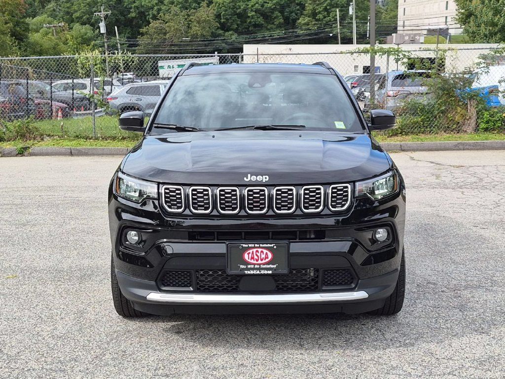 Used 2024 Jeep Compass Limited AWD/4WD image 10