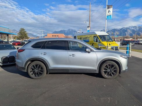 Used 2023 MAZDA CX-9 Touring Plus image 2