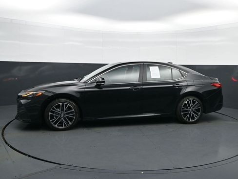 Used 2025 Toyota Camry XLE w/ Premium Plus Package FWD image 4
