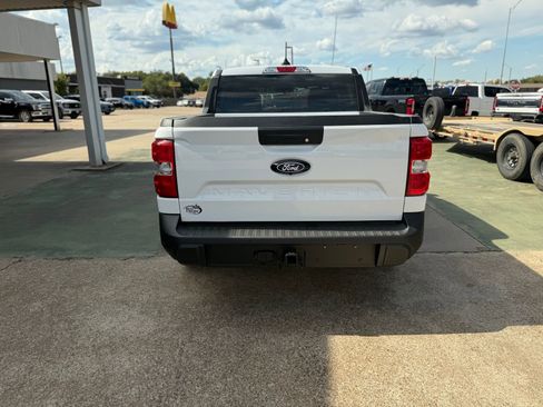 New 2025 Ford Maverick XL w/ Equipment Group 101A image 36
