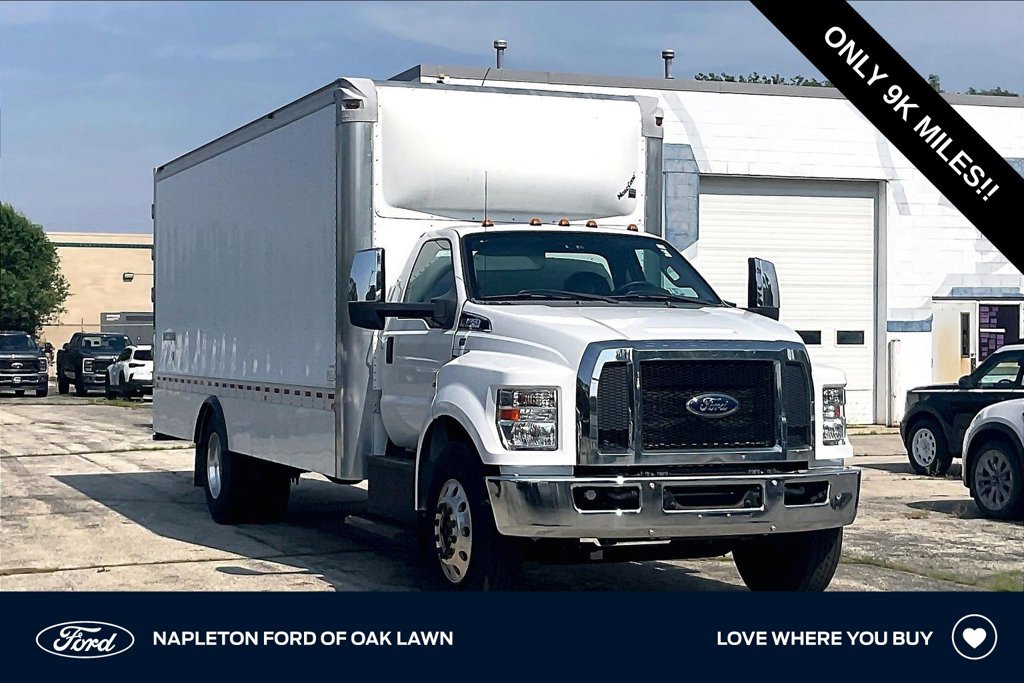 Used 2018 Ford F650 2WD Regular Cab Super Duty image 1