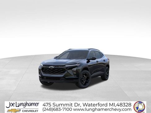 New 2026 Chevrolet Trax LT w/ Driver Confidence Package FWD image 8