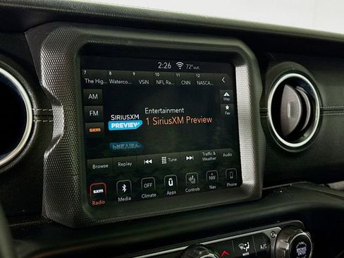 Used 2019 Jeep Wrangler Unlimited Sahara image 15