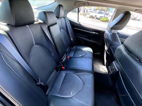 Used 2024 Toyota Camry XLE w/ Navigation Package image 17