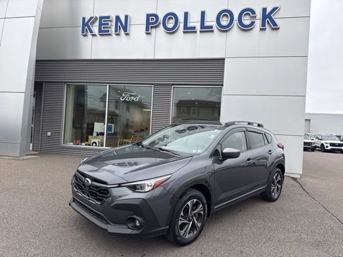 Used 2024 Subaru Crosstrek 2.0i Premium image 2