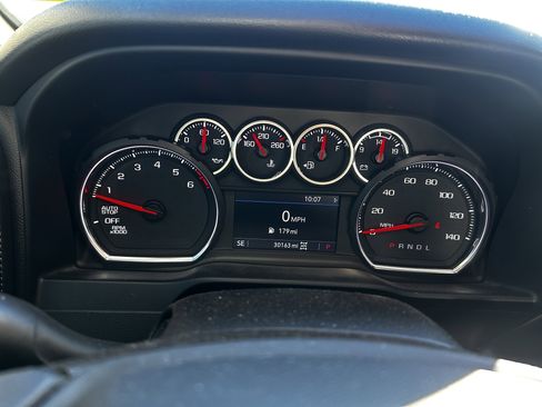 Used 2021 Chevrolet Silverado 1500 LT Trail Boss w/ Convenience Package II image 17