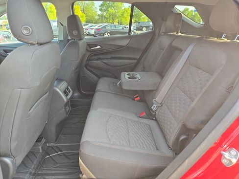 Used 2020 Chevrolet Equinox LT w/ LPO, Floor Liner Package FWD image 18