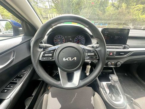 Used 2023 Kia Forte LXS image 10