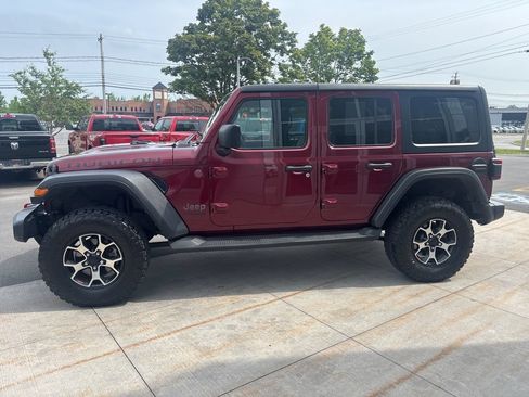 Used 2022 Jeep Wrangler Unlimited Rubicon w/ Dual Top Group AWD/4WD image 8