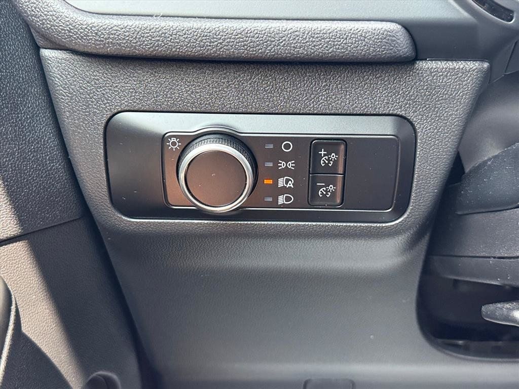 Used 2025 Ford Escape ST-Line FWD image 20