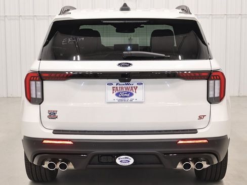 New 2026 Ford Explorer ST w/ Sun And Sound Package image 7