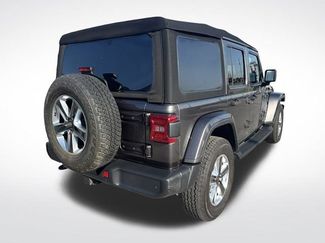 Used 2019 Jeep Wrangler Unlimited Sahara AWD/4WD video 3