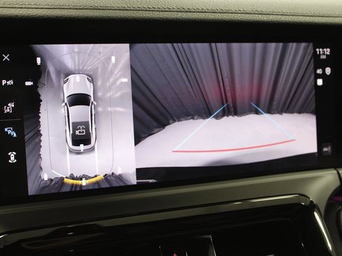 Certified 2025 Porsche Panamera 4 image 33