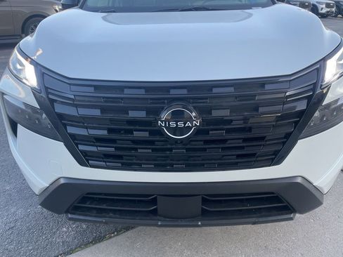 New 2026 Nissan Rogue SV image 32