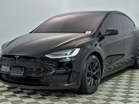 Used 2022 Tesla Model X Plaid AWD/4WD image 5
