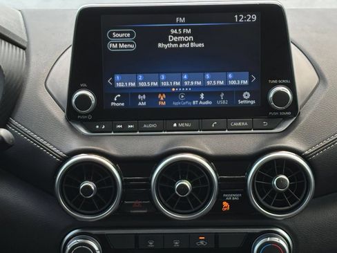 Used 2025 Nissan Sentra SV FWD image 17