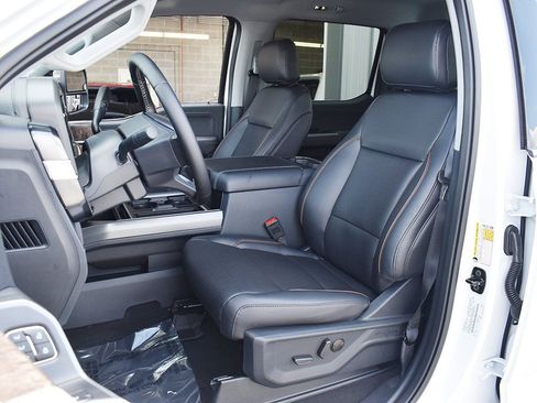 New 2026 Ford F250 Lariat w/ Chrome Package image 5