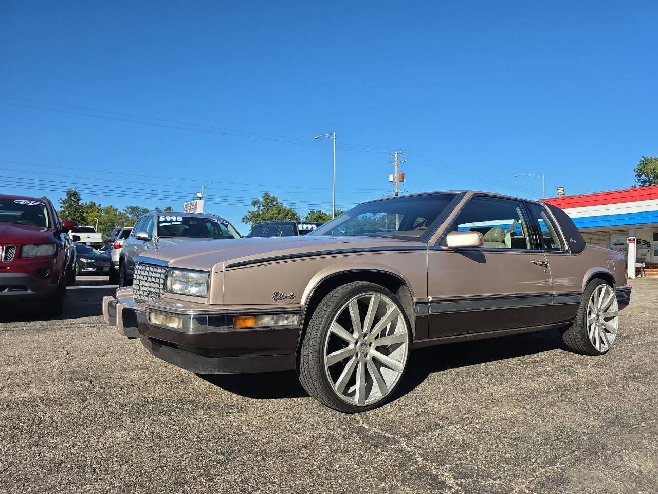 Used 1989 Cadillac Eldorado Coupe FWD image 2