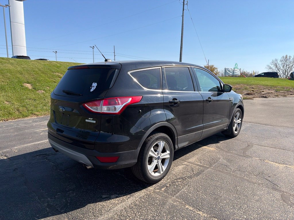 Used 2016 Ford Escape SE FWD image 4