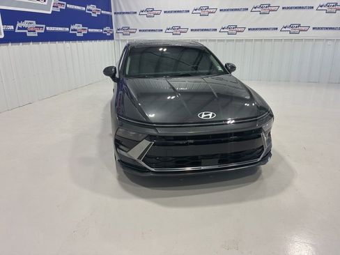 Used 2024 Hyundai Sonata SEL w/ Convenience Package FWD image 10
