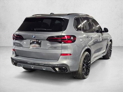 New 2026 BMW X5 sDrive40i w/ M Sport Package image 2
