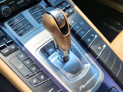 Used 2016 Porsche Panamera 4 AWD/4WD image 13