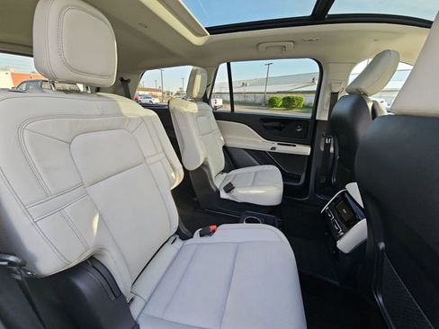 Used 2025 Lincoln Aviator Reserve w/ Illumination Package AWD/4WD image 29