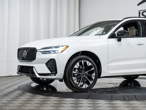 New 2026 Volvo XC60 B5 Plus w/ Climate Package AWD/4WD image 25