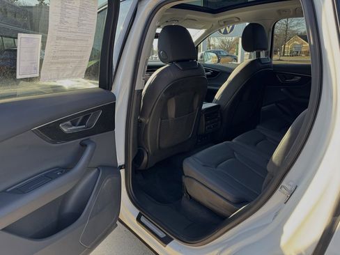 Used 2022 Audi Q7 3.0T Premium image 26