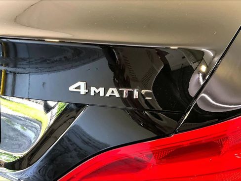 Used 2019 Mercedes-Benz CLA 250 4MATIC image 10