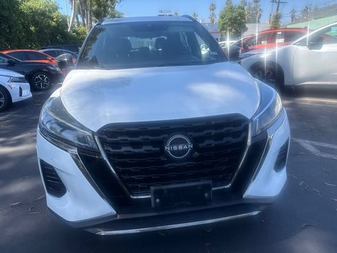 Used 2024 Nissan Kicks SR FWD image 8