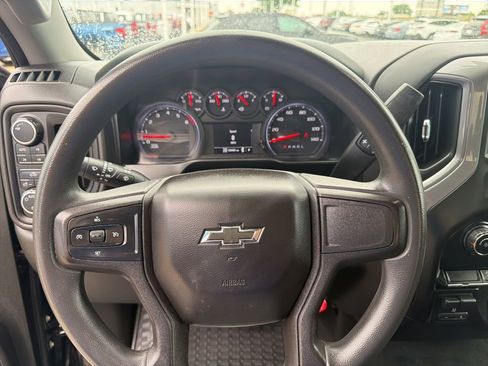 Used 2019 Chevrolet Silverado 1500 Custom Trail Boss w/ Custom Convenience Package AWD/4WD image 23