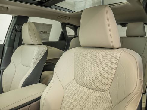 New 2026 Lexus RX 350 AWD/4WD image 32