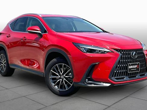 Used 2024 Lexus NX 250 FWD image 3