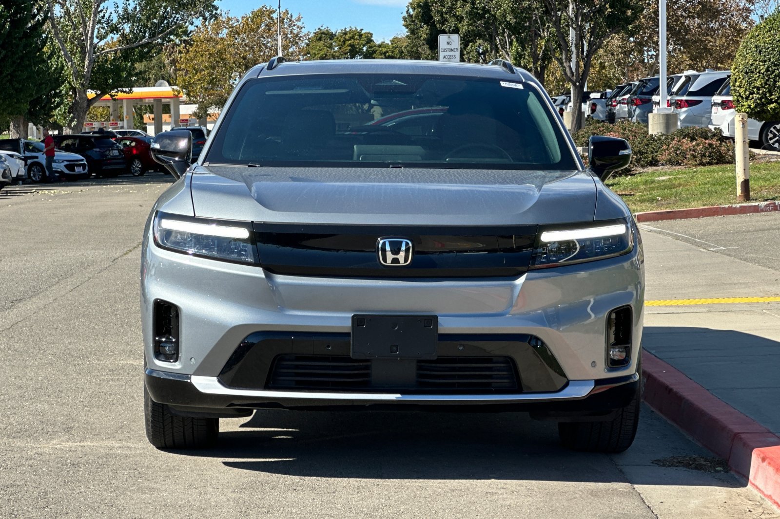 Used 2025 Honda Prologue Touring image 9