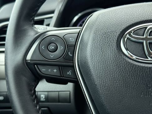 Used 2019 Toyota Camry SE image 24