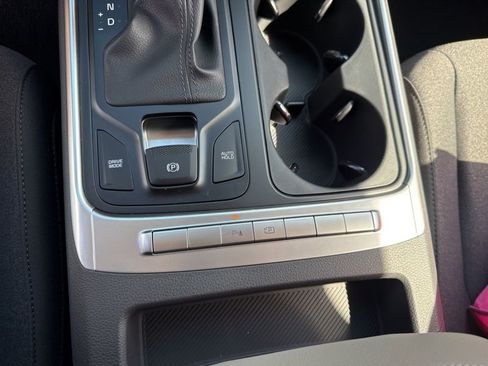 New 2026 Kia Carnival LX image 42