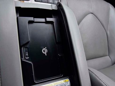 Used 2021 Toyota Highlander Limited image 30