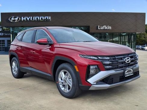 New 2026 Hyundai Tucson SE image 1