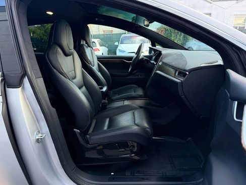 Used 2016 Tesla Model X 90D AWD/4WD image 16