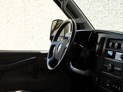 Used 2021 Chevrolet Express 2500 w/ Driver Convenience Package image 19