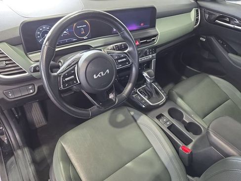 Used 2024 Kia Seltos SX w/ SX Sunroof Package AWD/4WD image 14