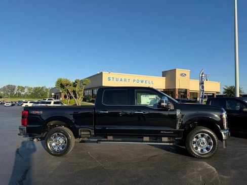 New 2026 Ford F250 Lariat w/ Chrome Package image 23