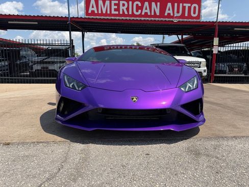 Used 2021 Lamborghini Huracan EVO RWD image 3
